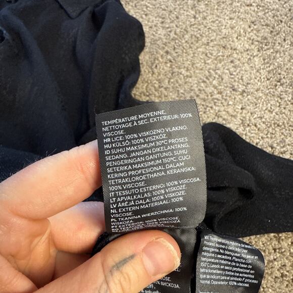 H&M Monochrome Snakeskin Black Career Shirt‎ Button Up Front Top Blouse M Casual - Picture 9 of 14